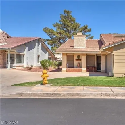 Buy this 3 bed townhouse on 2070 Heritageoaks Street in Paradise, NV 89119
