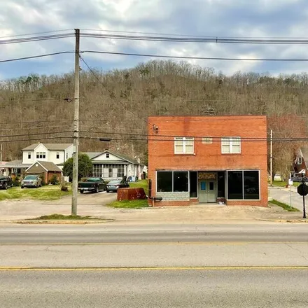 Image 2 - 107 Yost Street, Pikeville, KY 41501, USA - House for sale