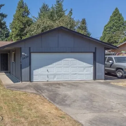 Buy this 3 bed house on 2434 East Irwin Way in Eugene, OR 97402