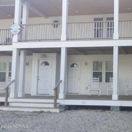 Rent this 1 bed condo on 172 Sunset Lane in Beaufort, NC 28516