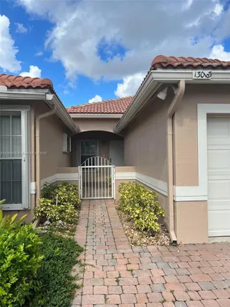 Image 3 - 13063 Northwest 7th Street, Pembroke Pines, FL 33028, USA - Townhouse for sale