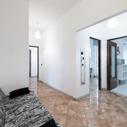 Image 2 - Via Giuseppe Albanese, 70124 Bari BA, Italy - Apartment for rent