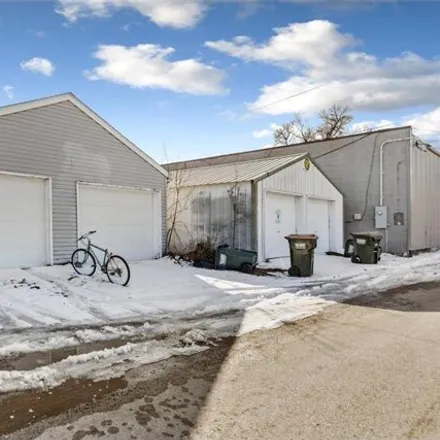 Image 6 - Davis' Marketplace, 117 East Main Street, Waterville, Le Sueur County, MN 56096, USA - House for sale