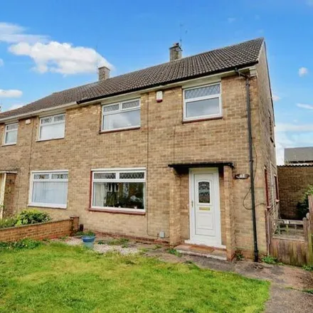 Buy this 3 bed duplex on Abbots Close in Arnold, NG5 6AU