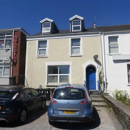 Rent this 1 bed apartment on London Road in Neath, SA11 1HL