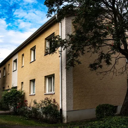 Rent this 3 bed apartment on Oxelögatan in 613 30 Oxelösund, Sweden