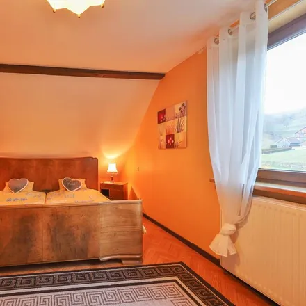 Rent this 2 bed apartment on 68140 Stosswihr