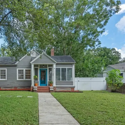 Buy this 2 bed house on 206 West 16th Street in Sanlanta, Sanford