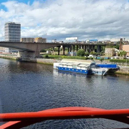 Rent this 3 bed apartment on Riverview Place in Glasgow, G5 8EB