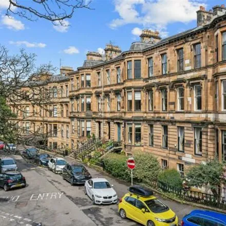 Buy this 3 bed apartment on Royal Crescent in Glasgow, G42 8BW