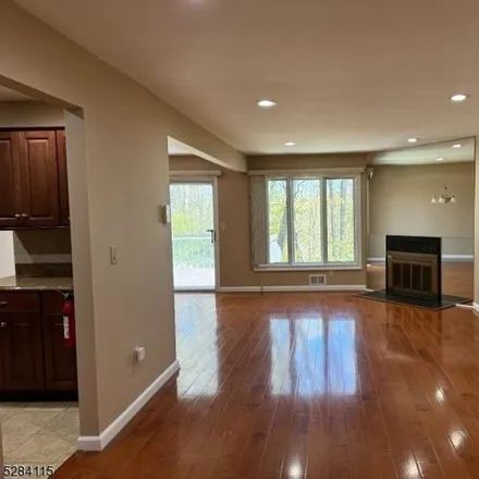 Image 3 - 190 Patriots Road, Parsippany-Troy Hills, NJ 07950, USA - House for rent