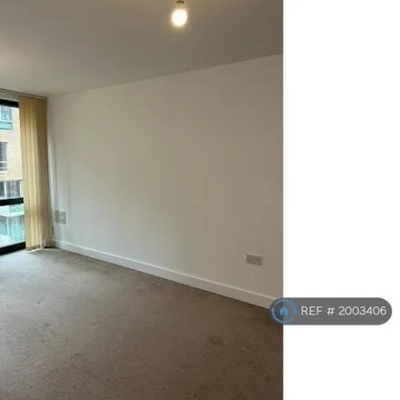 Image 4 - 41 Reeves Road, Bromley-by-Bow, London, E3 3PP, United Kingdom - Apartment for rent