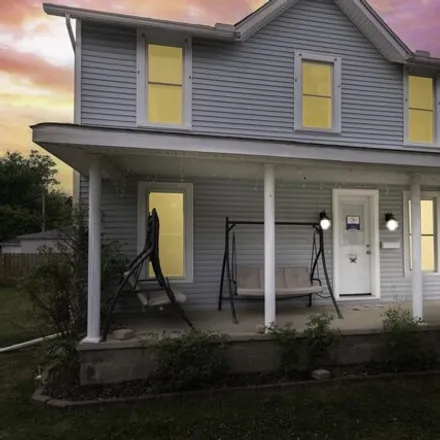 Buy this 3 bed house on 901 Spruce Ave in Sidney, Ohio