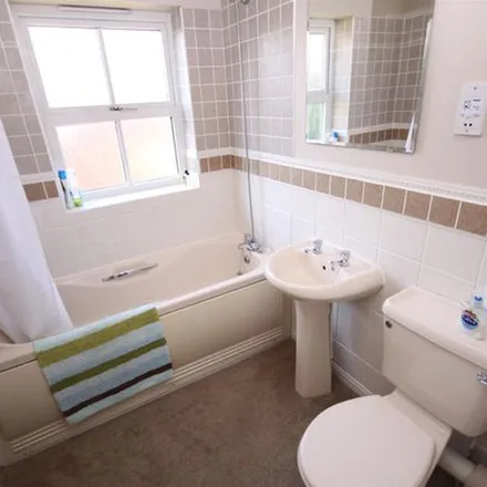 Image 1 - Orpine Close, Catisfield, PO15 5TE, United Kingdom - Apartment for rent