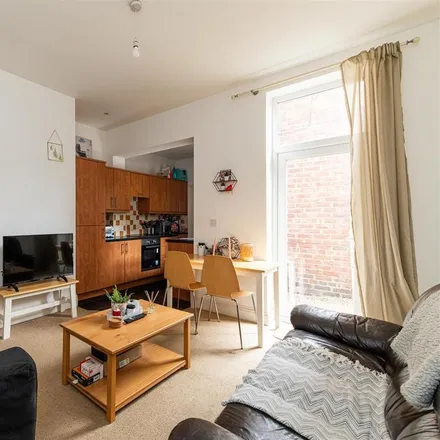 Rent this 3 bed apartment on Shortridge Terrace in Newcastle upon Tyne, NE2 2JH