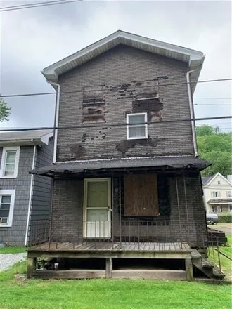 Buy this studio house on 408 Railroad Street in Turtle Creek, Allegheny County