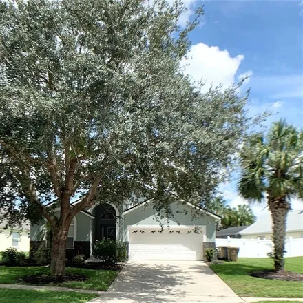Buy this 5 bed house on 2612 Oneida Loop in Osceola County, FL 34747