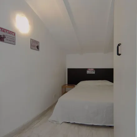 Image 3 - Calle de Antonio Zamora, 48, 28011 Madrid, Spain - Apartment for rent