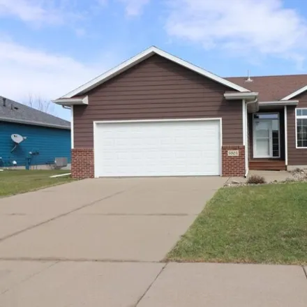 Buy this 3 bed house on 5344 South Leinster Avenue in Sioux Falls, SD 57106