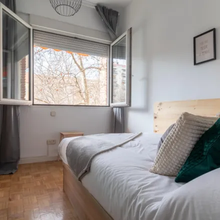 Rent this 6 bed room on Plaza de San Amaro in 5, 28020 Madrid