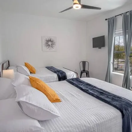 Rent this 3 bed apartment on San Antonio in Hoefgen Avenue, San Antonio