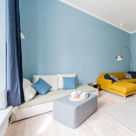 Rent this 3 bed apartment on Warschauer Straße 68 in 10243 Berlin, Germany