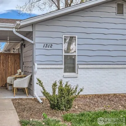 Image 3 - 1312 Woodcrest Court, Fort Collins, CO 80526, USA - House for sale