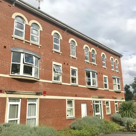 Image 7 - Northenden Road, Sale, M33 2UB, United Kingdom - Apartment for rent