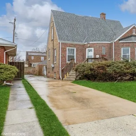 Buy this 4 bed house on 3646 West 115th Street in Chicago, IL 60655