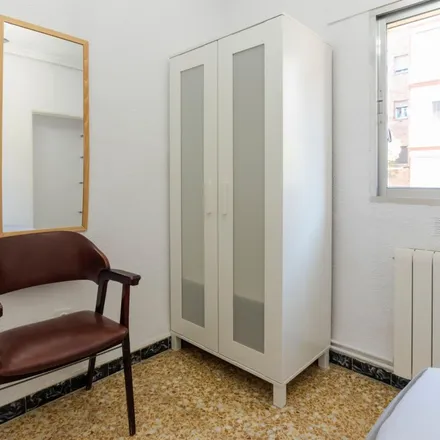 Image 7 - Madrid, Plaza Cruz Latina - Apartment for rent
