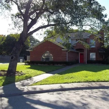 Rent this 3 bed house on 213 Idle Creek Lane in DeSoto, TX 75115