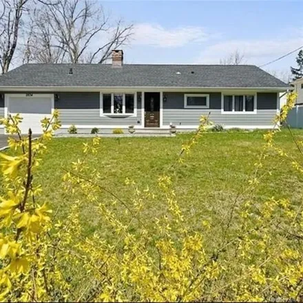 Buy this 3 bed house on 2834 Crompond Road in Jefferson Valley-Yorktown, NY 10598