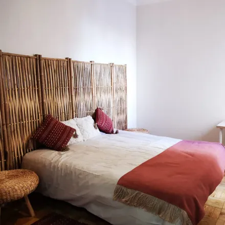 Rent this 4 bed apartment on Rua Vicente Vaz das Vacas in 8500-533 Portimão, Portugal