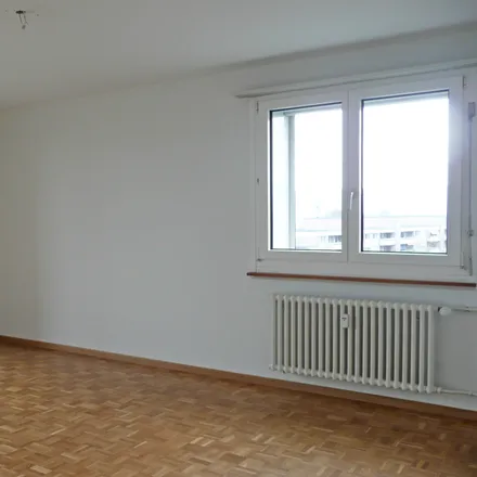 Image 2 - Winkelriedstrasse 13, 8203 Schaffhausen, Switzerland - Apartment for rent