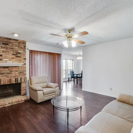 Buy this 2 bed condo on 15215 Berry Trail in Dallas, TX 75248