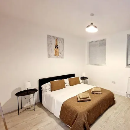 Rent this 2 bed apartment on London in UB8 2FG, United Kingdom