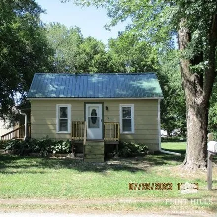 Buy this 3 bed house on 454 Market Street in Council Grove, KS 66846