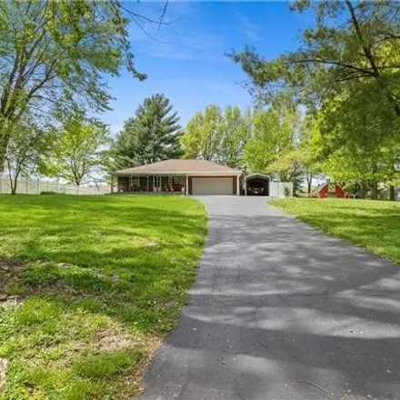 Buy this 3 bed house on Dickinson Road in Independence, MO 64050