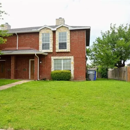 Buy this 6 bed house on 899 Brookhaven Drive in Lancaster, TX 75134