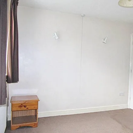 Image 5 - Beulah Court, Halesowen, B63 3TX, United Kingdom - Townhouse for rent