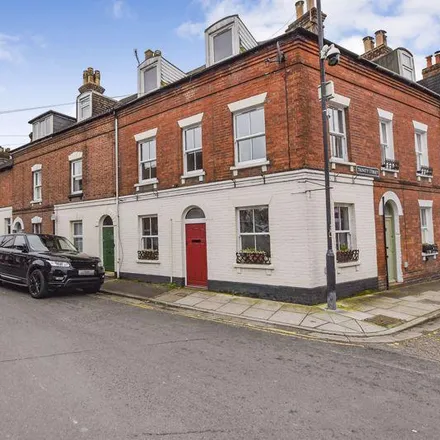 Image 1 - Love Lane, Salisbury, SP1 2BG, United Kingdom - Townhouse for rent