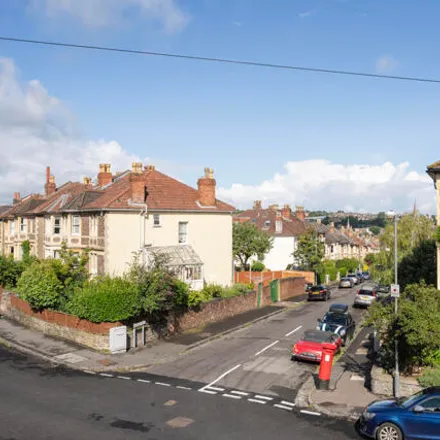 Image 2 - 69 Chesterfield Road, Bristol, BS6 5DW, United Kingdom - Townhouse for sale