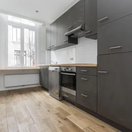 Rent this 2 bed apartment on Leemputstraat 41 in 2600 Antwerp, Belgium