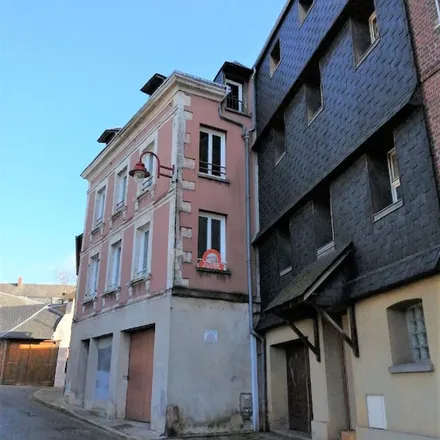Rent this 2 bed apartment on Mairie de Bolbec in Ruelle de l'Hôtel de Ville, 76210 Bolbec