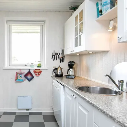 Image 9 - 9850 Hirtshals, Denmark - House for rent