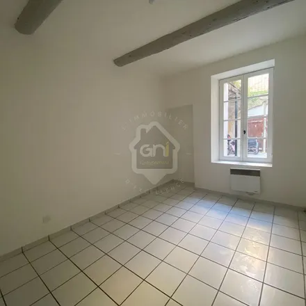 Rent this 2 bed apartment on 4 Rue Charles Pathé in 30900 Nîmes, France