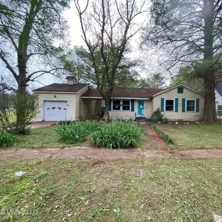 Buy this 3 bed house on 541 Center Avenue in Philadelphia, MS 39350