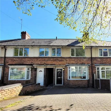 Rent this 3 bed townhouse on Kings Road in Kingstanding, B44 0TT