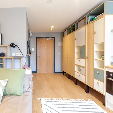 Rent this studio apartment on 1 Gladstone Road in Exeter, EX1 2EE