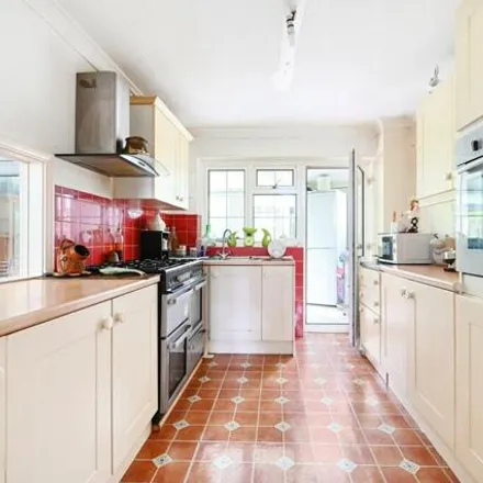 Image 5 - Fulmar Close, Brighton, BN3 6NW, United Kingdom - House for sale